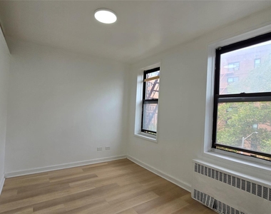 141-60 84th Road - Photo Thumbnail 8