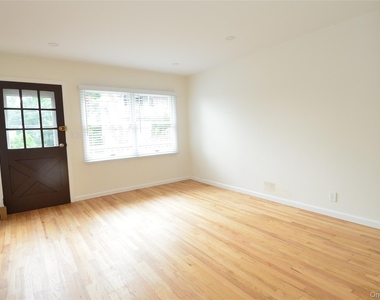 33 Terrace Place - Photo Thumbnail 5