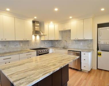 33 Terrace Place - Photo Thumbnail 3
