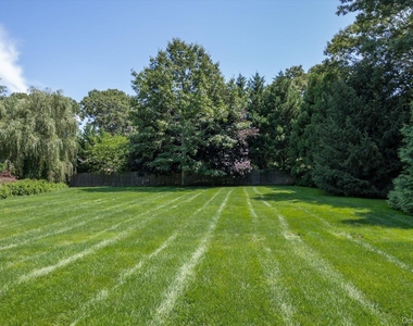 12 Glenridge Lane - Photo Thumbnail 37