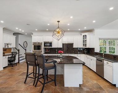 12 Glenridge Lane - Photo Thumbnail 12