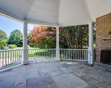 12 Glenridge Lane - Photo Thumbnail 34
