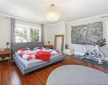 26 Earlwoode Drive - Photo Thumbnail 8