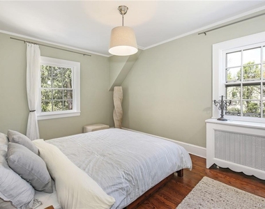 26 Earlwoode Drive - Photo Thumbnail 14