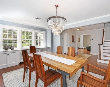 26 Earlwoode Drive - Photo Thumbnail 7