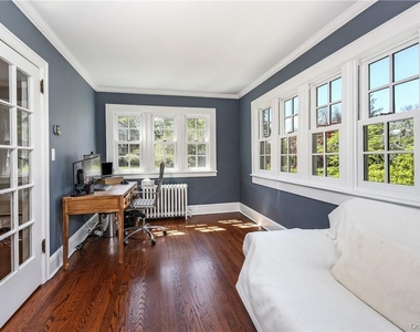 26 Earlwoode Drive - Photo Thumbnail 6