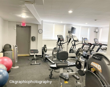 750 Shore Road - Photo Thumbnail 21