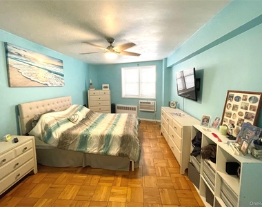 750 Shore Road - Photo Thumbnail 11