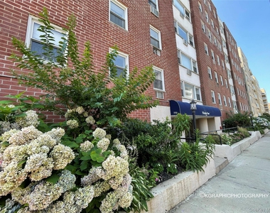 750 Shore Road - Photo Thumbnail 25