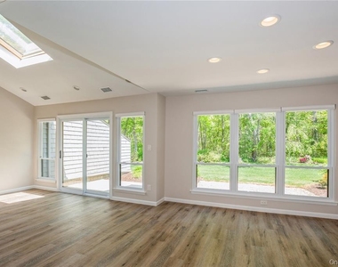 9 N Mcconnell Avenue - Photo Thumbnail 5