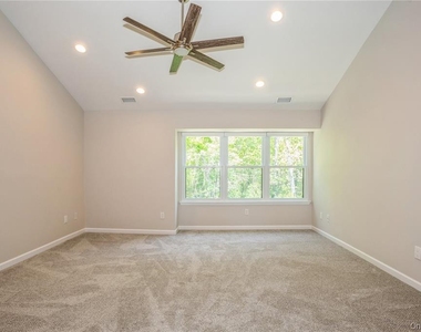 9 N Mcconnell Avenue - Photo Thumbnail 9