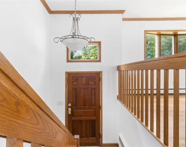118 Old Tappan Road - Photo Thumbnail 2