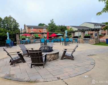 2313 Ravens Crest Drive - Photo Thumbnail 7