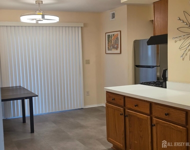 18 Judson Street - Photo Thumbnail 5
