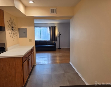18 Judson Street - Photo Thumbnail 12