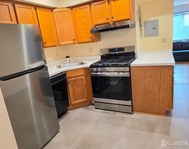 18 Judson Street - Photo Thumbnail 10