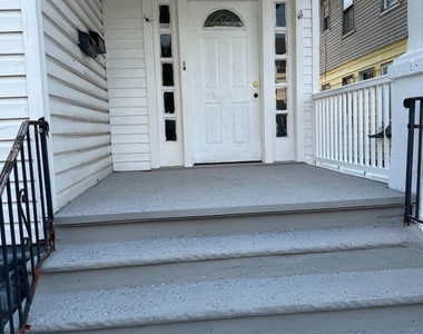 266 Sandford Street - Photo Thumbnail 12