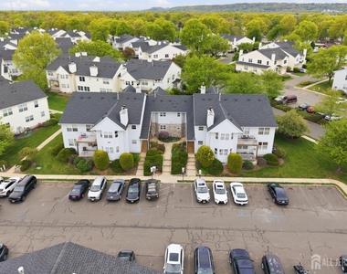 194 Bexley Lane - Photo Thumbnail 2