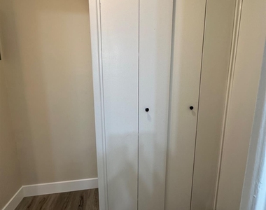 123 S Adelaide Avenue - Photo Thumbnail 14