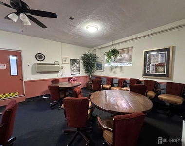123 S Adelaide Avenue - Photo Thumbnail 23