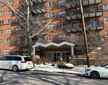 123 S Adelaide Avenue - Photo Thumbnail 18