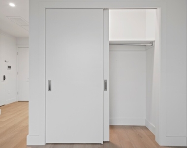 50 Varet Street - Photo Thumbnail 7