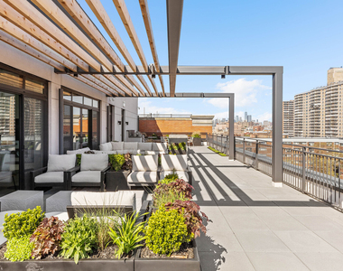 50 Varet Street - Photo Thumbnail 10