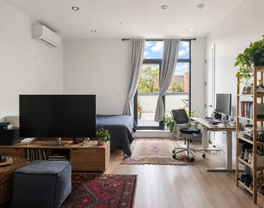 126 Winthrop Street - Photo Thumbnail 8