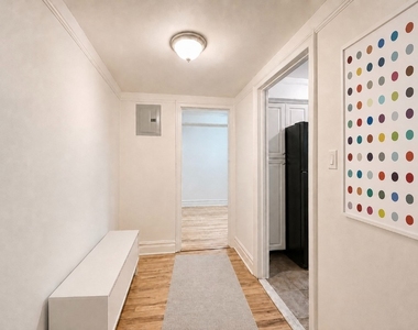 280 Riverside Drive - Photo Thumbnail 2