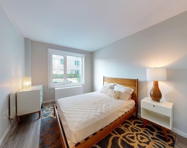 178-02 Hillside Avenue - Photo Thumbnail 6