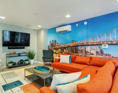 178-02 Hillside Avenue - Photo Thumbnail 15