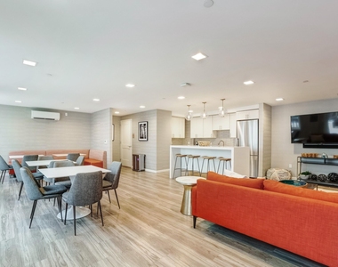 178-02 Hillside Avenue - Photo Thumbnail 16