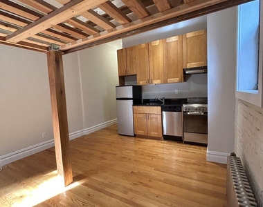 318 W 106th Street - Photo Thumbnail 1