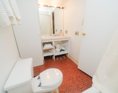 67 W 83rd Street - Photo Thumbnail 9