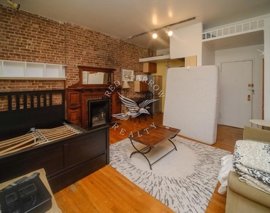 67 W 83rd Street - Photo Thumbnail 3