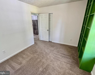 2038 Dewey Drive - Photo Thumbnail 20