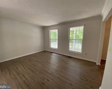11304 Springfield Drive - Photo Thumbnail 23