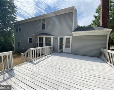 11304 Springfield Drive - Photo Thumbnail 21