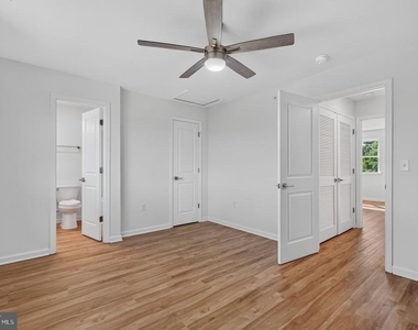 965 Woodstock Commons Drive - Photo Thumbnail 15