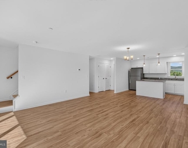 973 Woodstock Commons Drive - Photo Thumbnail 2
