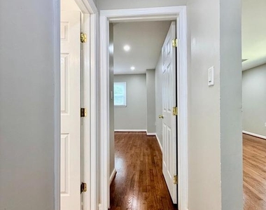 3931 Forestdale Avenue - Photo Thumbnail 33