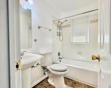 3931 Forestdale Avenue - Photo Thumbnail 34