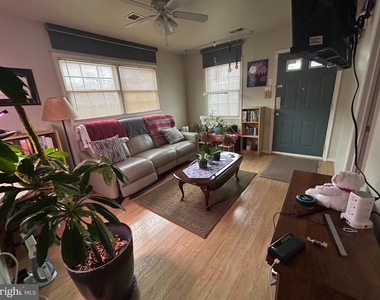 303 4th Avenue - Photo Thumbnail 3