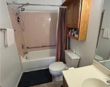 303 4th Avenue - Photo Thumbnail 12
