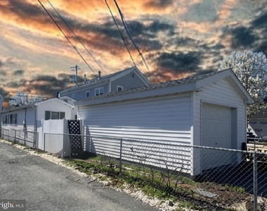303 4th Avenue - Photo Thumbnail 13