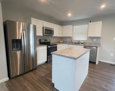 35175 Sara Court - Photo Thumbnail 2