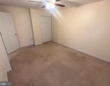9241 Greenshire Drive - Photo Thumbnail 12