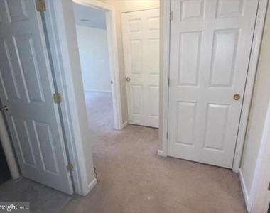 9241 Greenshire Drive - Photo Thumbnail 11