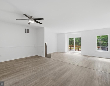 46601 Carriage Court - Photo Thumbnail 8