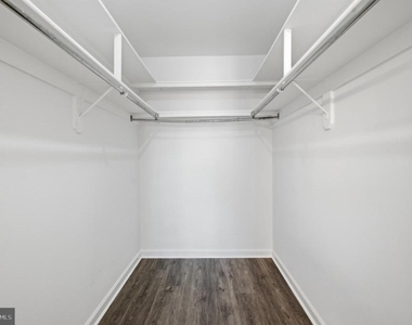 46601 Carriage Court - Photo Thumbnail 32